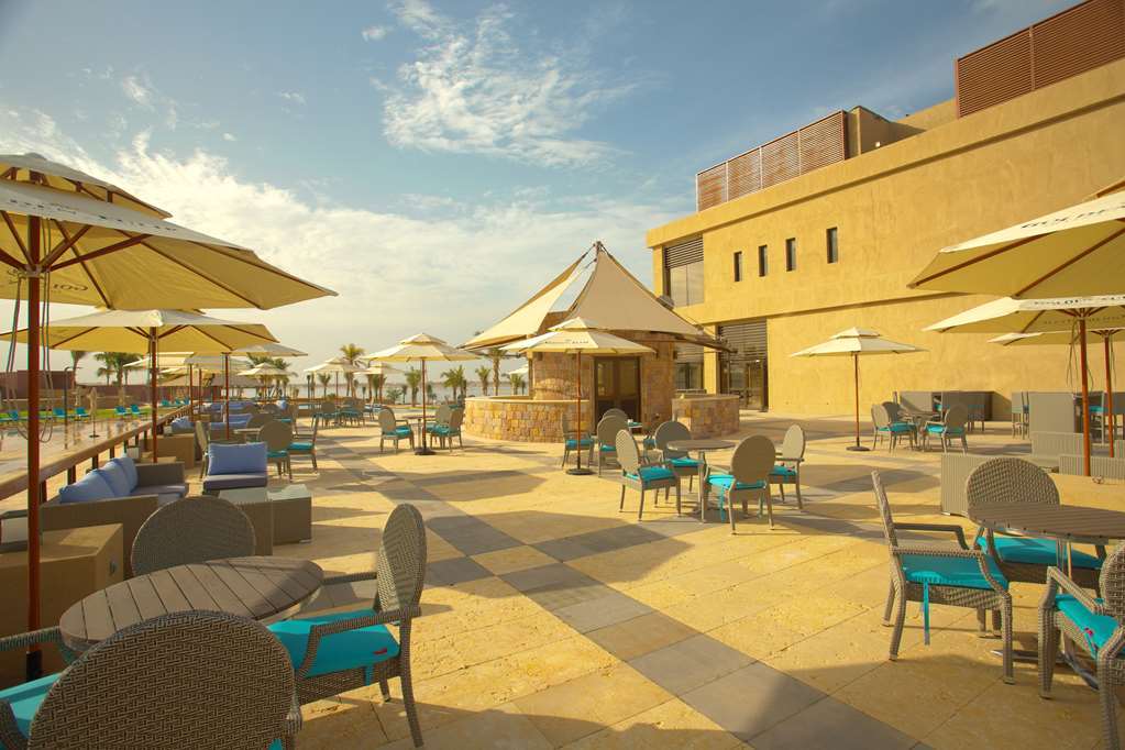 Golden Tulip Sharma Resort ร้านอาหาร รูปภาพ